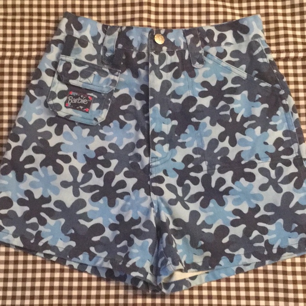 Millennium Barbie shorts with pockets